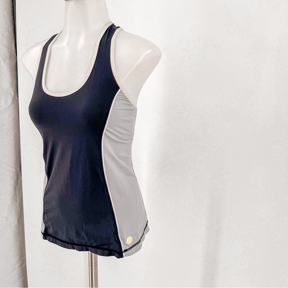 Trina Turk colorblock workout top - Picture 2 of 7